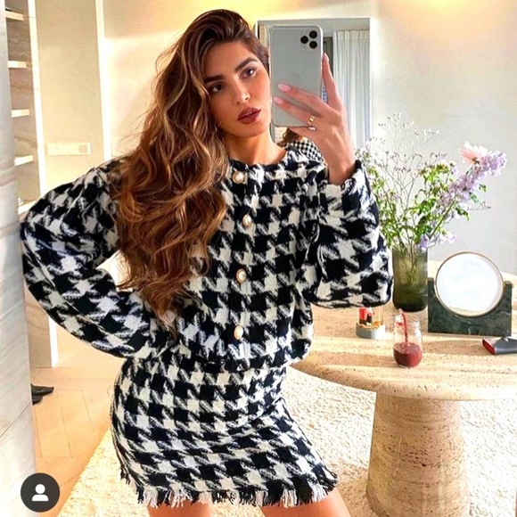 Storets Lori Houndstooth Jack & Skirt Set in Black - Picture 7 of 16